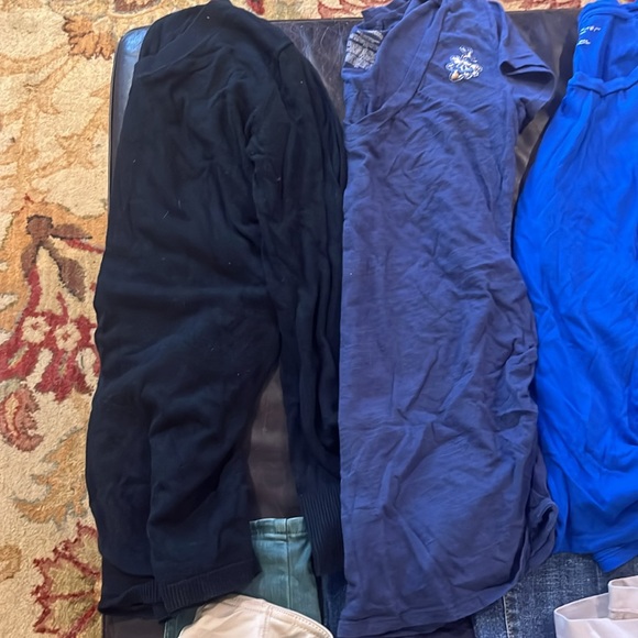 Maternity Clothes Lot (9pieces) - Picture 2 of 5